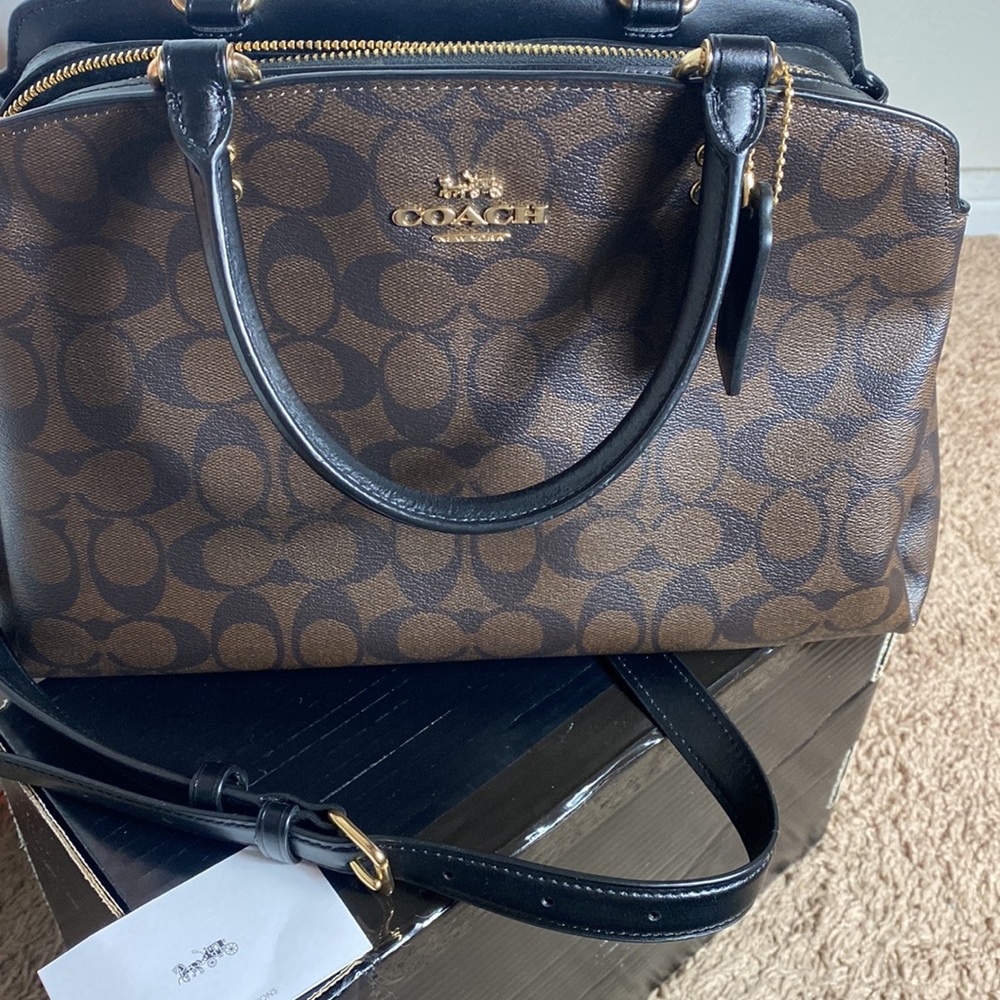 **SOLD** Lillie Carryall in signature canvas Gold brown black - Picture 8 of 14